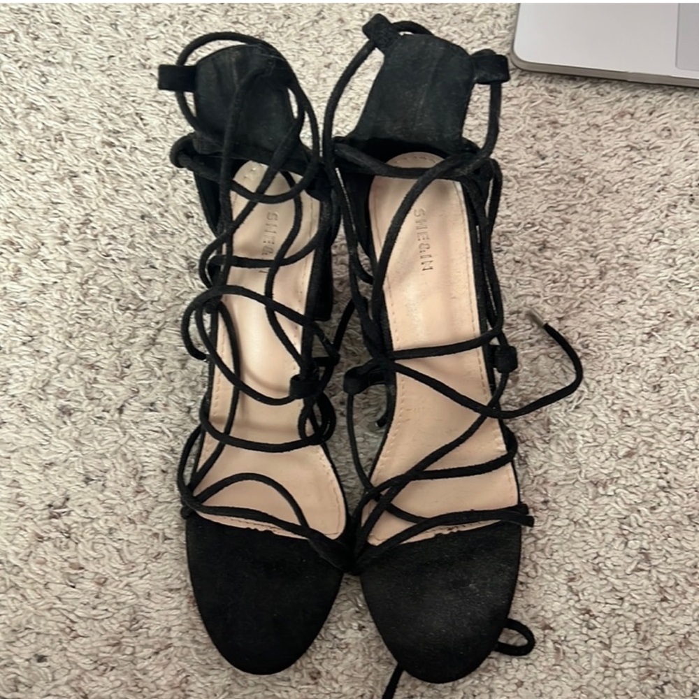 BLACK LACE UP SUEDE HEELS